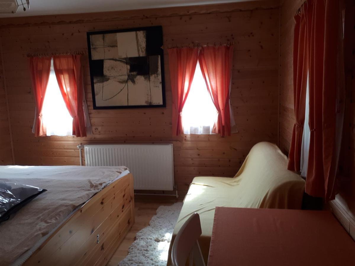 Das Altsteirische Landhaus - La Maison De Pronegg - Feriendomizil Im Biosphaerenpark Wienerwald 프레스바움 외부 사진
